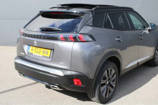 Peugeot 2008 (2022) thumbnail 9