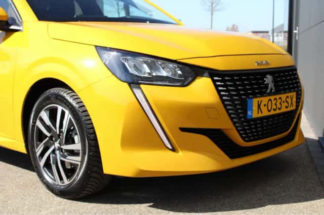 Peugeot 208 (2021) thumbnail 18
