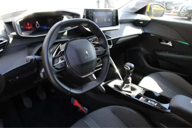 Peugeot 208 (2021) thumbnail 22