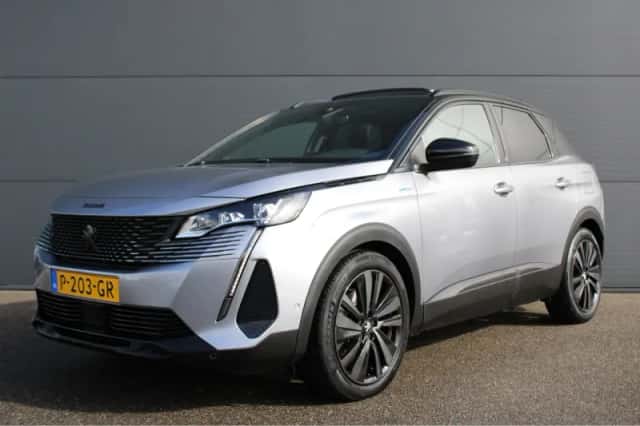 Peugeot 3008 (2022) thumbnail 1