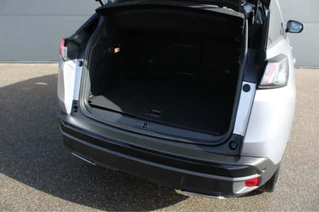 Peugeot 3008 (2022) thumbnail 11