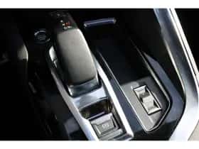 Peugeot 3008 (2022) thumbnail 21
