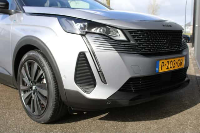 Peugeot 3008 (2022) thumbnail 7
