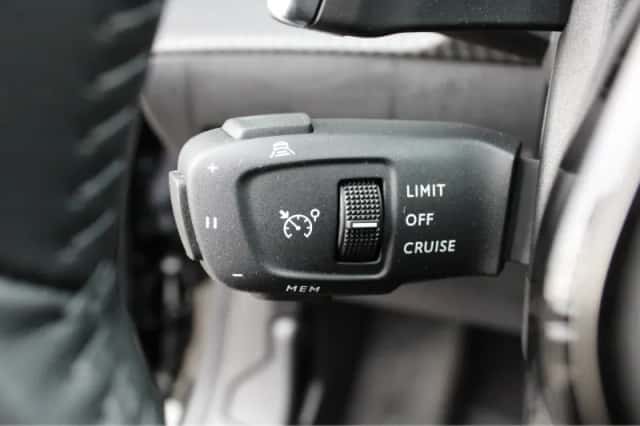 Peugeot 208 (2025) thumbnail 18