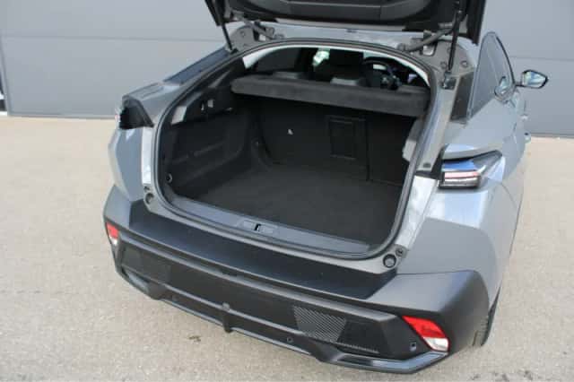 Peugeot 408 (2025) thumbnail 10