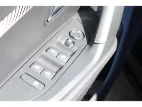 Peugeot 2008 (2023) thumbnail 14