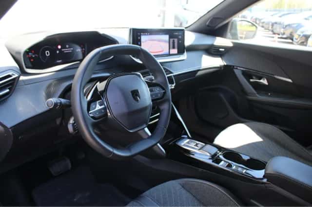 Peugeot 2008 (2023) thumbnail 16