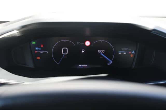 Peugeot 2008 (2023) thumbnail 24