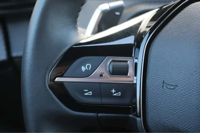 Peugeot 2008 (2023) thumbnail 26