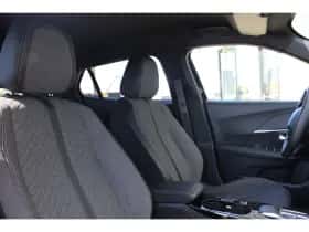 Peugeot 2008 (2023) thumbnail 4