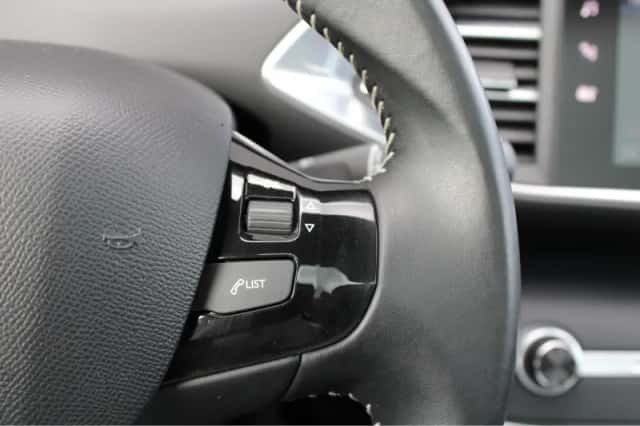 Peugeot 308 (2018) thumbnail 26
