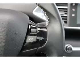 Peugeot 308 (2018) thumbnail 26