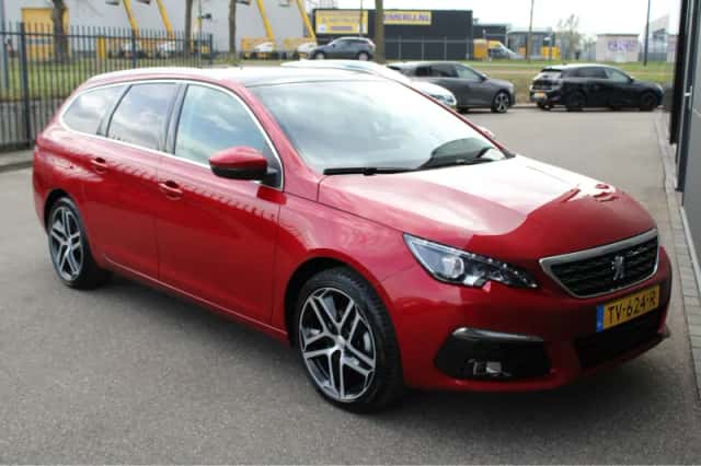 Peugeot 308 (2018) thumbnail 9