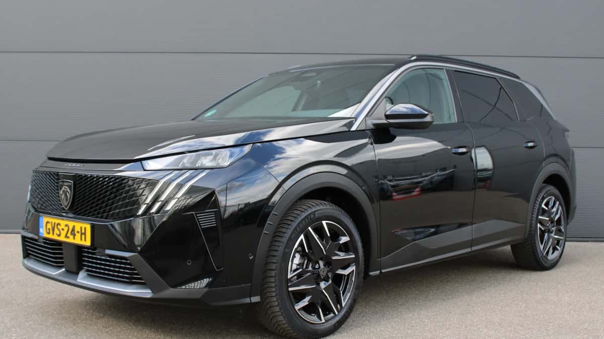 Peugeot 5008 (2025) — foto 1