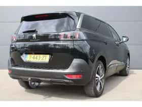 Peugeot 5008 (2023) thumbnail 2
