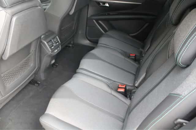 Peugeot 5008 (2023) thumbnail 11