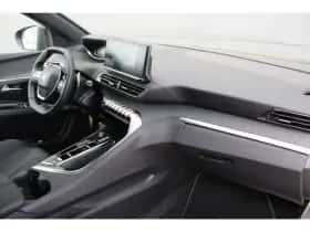 Peugeot 5008 (2023) thumbnail 3