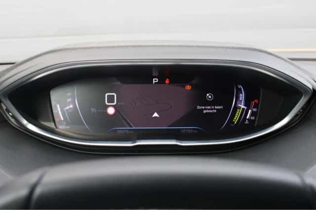 Peugeot 5008 (2023) thumbnail 21