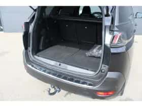 Peugeot 5008 (2023) thumbnail 9