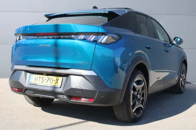 Peugeot 3008 (2025) thumbnail 2