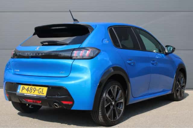 Peugeot 208 (2022) thumbnail 2
