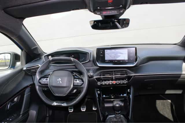 Peugeot 208 (2022) thumbnail 14
