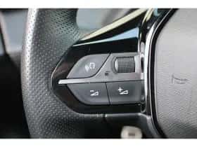 Peugeot 208 (2022) thumbnail 23