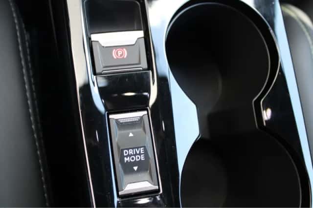 Peugeot 208 (2022) thumbnail 29