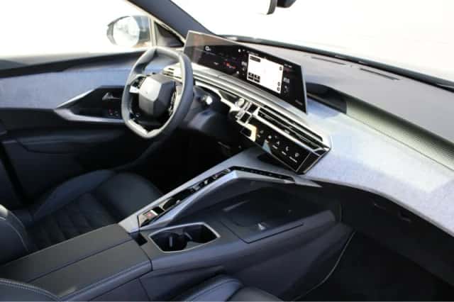 Peugeot 5008 (2026) thumbnail 3