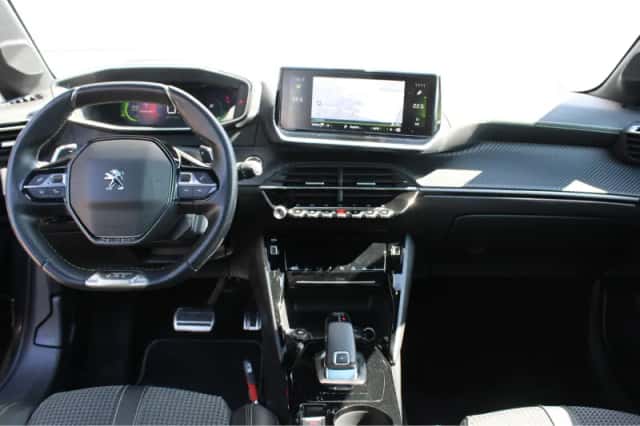 Peugeot 208 (2021) thumbnail 15