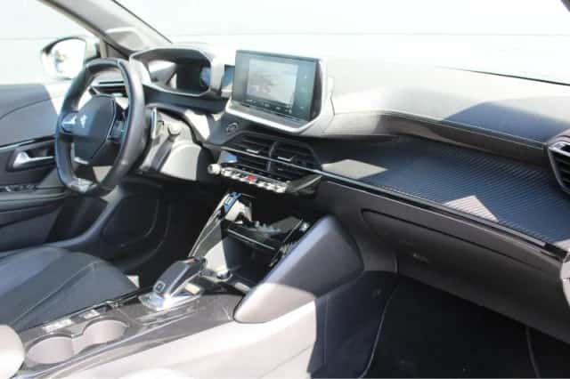 Peugeot 208 (2021) thumbnail 3