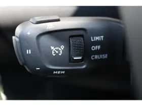 Peugeot 208 (2021) thumbnail 24