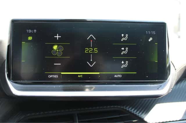 Peugeot 208 (2021) thumbnail 30