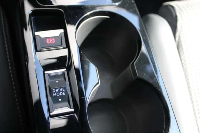 Peugeot 208 (2021) thumbnail 33