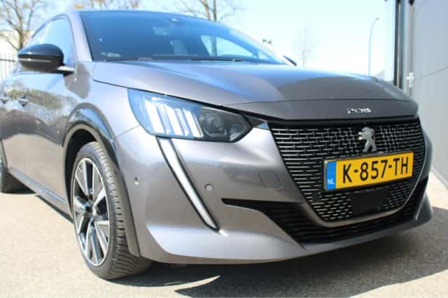 Peugeot 208 (2021) thumbnail 7