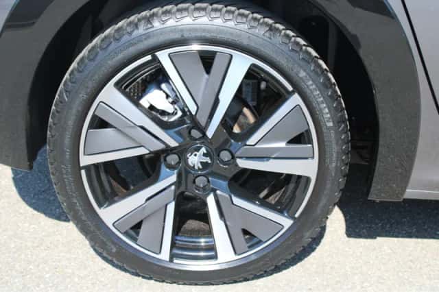 Peugeot 208 (2021) thumbnail 9