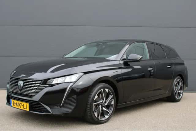 Peugeot 308 (2022) thumbnail 1