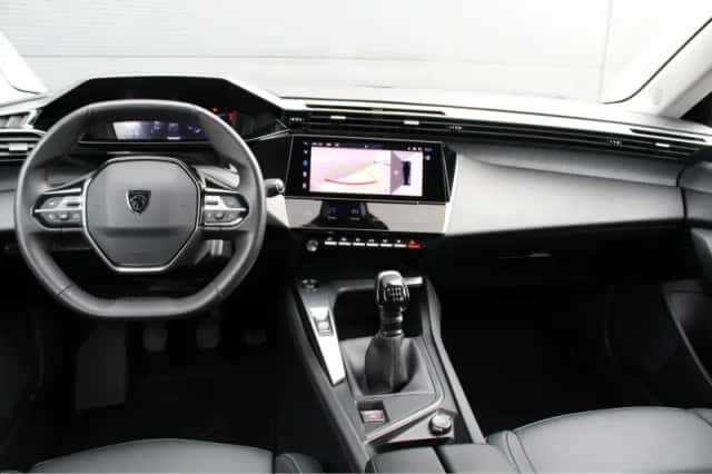 Peugeot 308 (2022) thumbnail 13