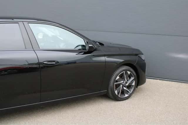 Peugeot 308 (2022) thumbnail 9