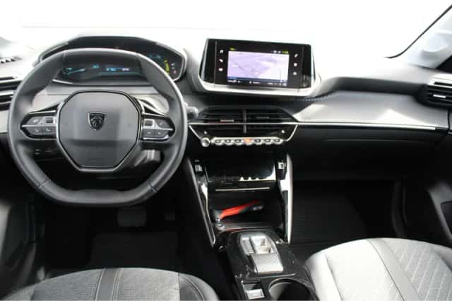 Peugeot e-208 (2024) thumbnail 14
