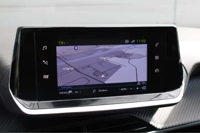 Peugeot e-208 (2024) thumbnail 23