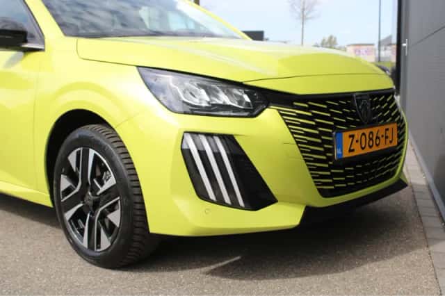 Peugeot e-208 (2024) thumbnail 5
