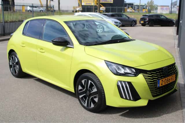Peugeot e-208 (2024) thumbnail 6