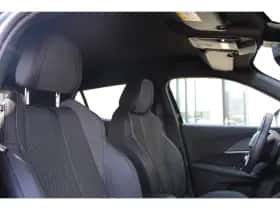 Peugeot e-2008 (2023) thumbnail 4