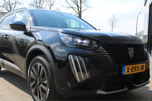 Peugeot e-2008 (2023) thumbnail 7