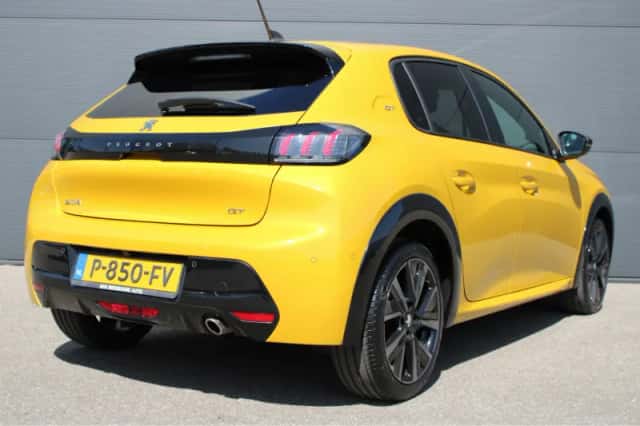 Peugeot 208 (2022) thumbnail 2