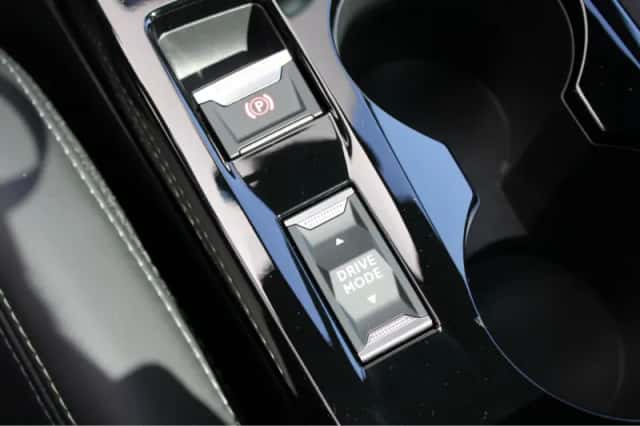 Peugeot 208 (2022) thumbnail 14