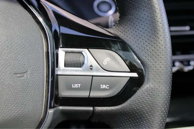 Peugeot 208 (2022) thumbnail 26