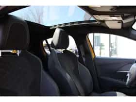 Peugeot 208 (2022) thumbnail 4