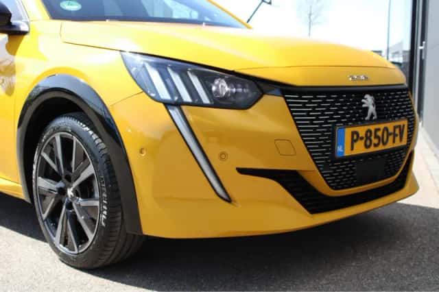 Peugeot 208 (2022) thumbnail 7